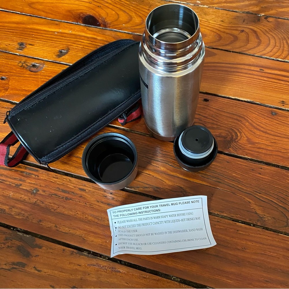 Stainless Steel Double Wall Vacuum Sealed Thermos with Case NWT Scholastic